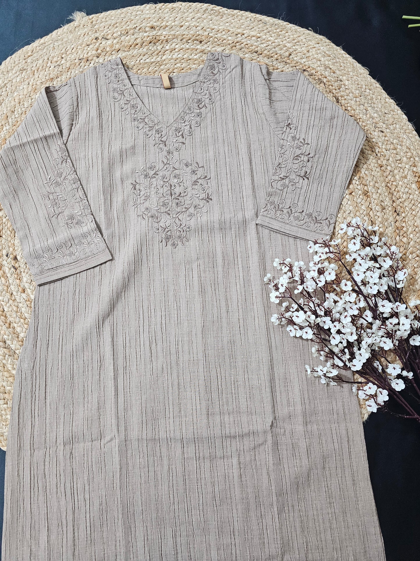 Cream kurti