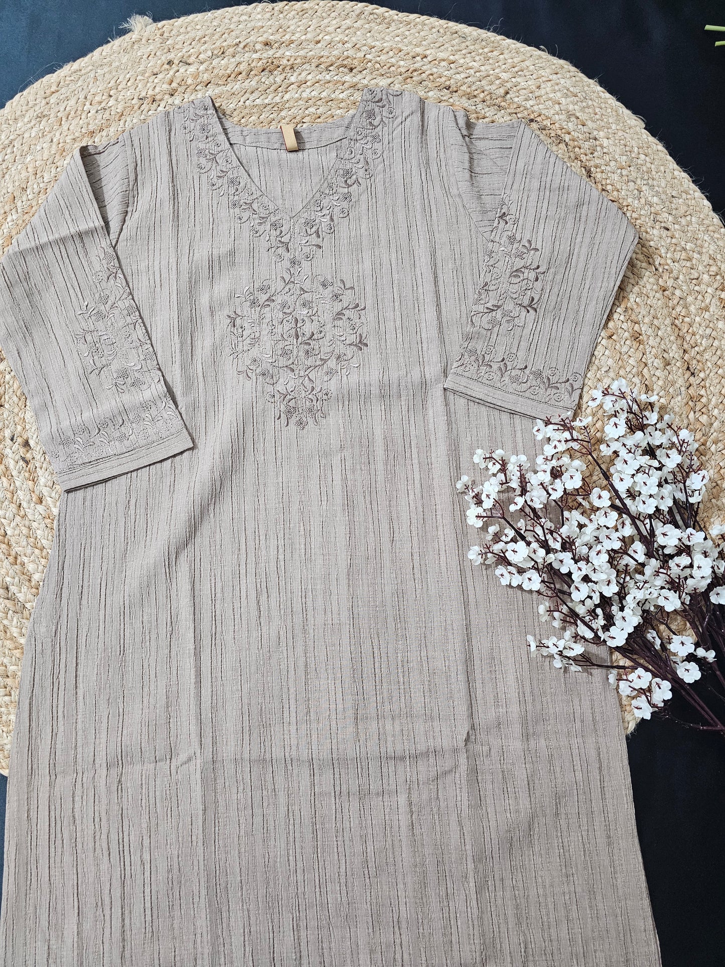 Cream kurti