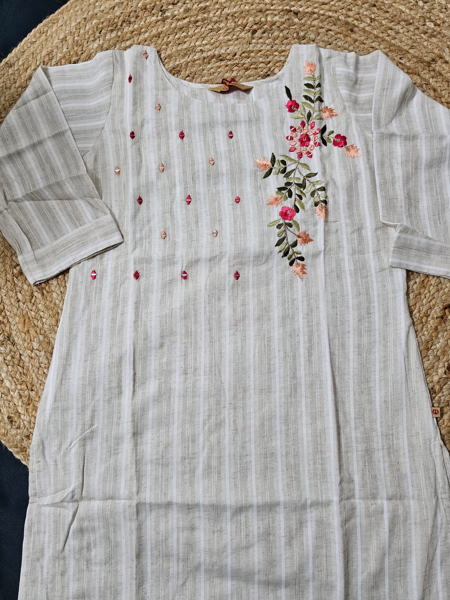 Off white thread work kurti
